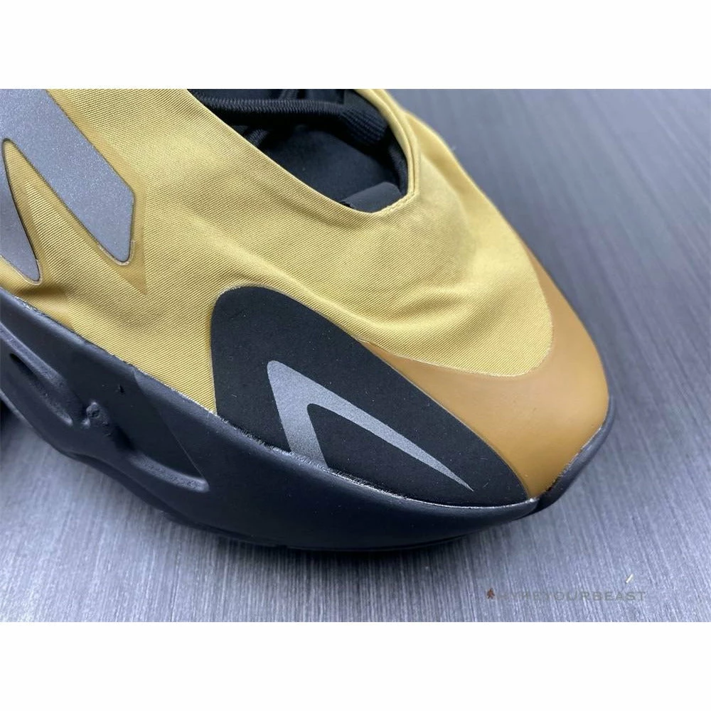 HypeYourBeast Adidas Yeezy Boost 700 MNVN Honey Flux 11 HypeYourBeast Adidas Yeezy Boost 700 MNVN Honey Flux