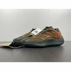 HypeYourBeast Adidas Yeezy 700 V3 'Copper'
