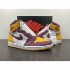 Hypeyourbeast Air Jordan 1 High OG 'Brotherhood' 18 Hypeyourbeast Air Jordan 1 High OG 'Brotherhood'