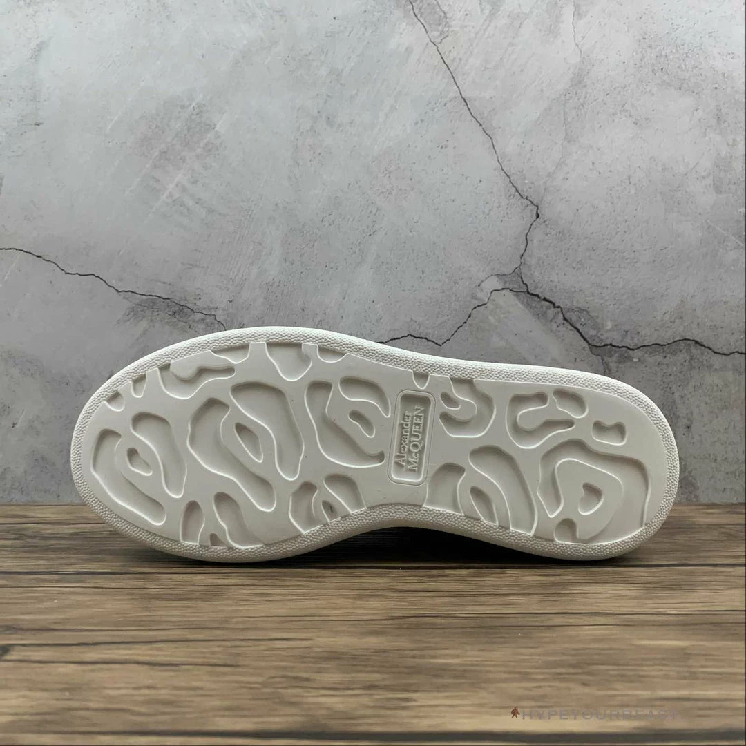 HypeYourBeast A. Mcqueen Alexander McQueen White / Orange 7 HypeYourBeast A. Mcqueen Alexander McQueen White / Orange