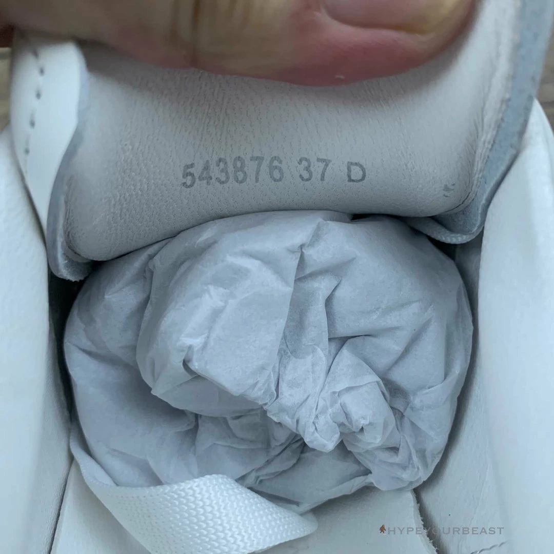 HypeYourBeast A. Mcqueen Alexander McQueen White / Orange 10 HypeYourBeast A. Mcqueen Alexander McQueen White / Orange