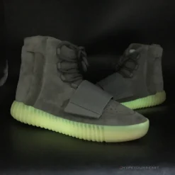 Hypeyourbeast Yeezy Boost 750 Light Grey