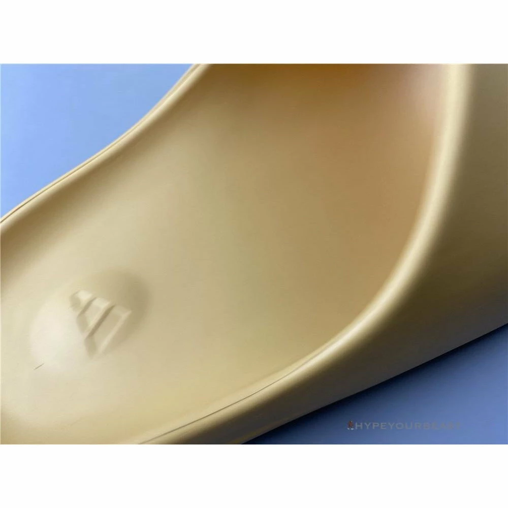 Hypeyourbeast Adidas Yeezy Slide Desert Sand 6 Hypeyourbeast Adidas Yeezy Slide Desert Sand