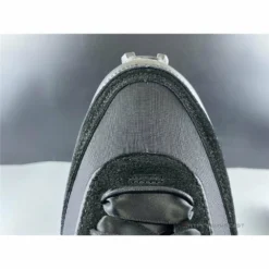 Hypeyourbeast Nike LD Waffle Sacai Daybreak Black