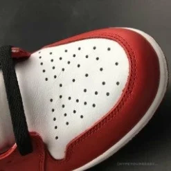 HypeYourBeast Air Jordan 1 Retro High OG 'Chicago'