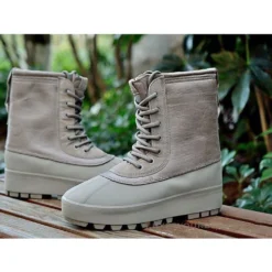 Hypeyourbeast Adidas Yeezy 950 Light Grey