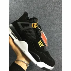 Hypeyourbeast Air Jordan 4 Retro Royalty