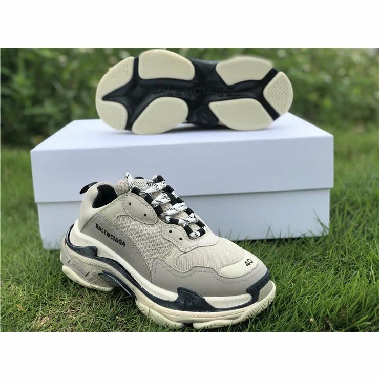 Hypeyourbeast BCG Triple S Vanille Balenciaga 4 Hypeyourbeast BCG Triple S Vanille Balenciaga