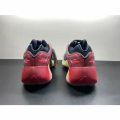 Hypeyourbeast Adidas Yeezy 700 V3 'Fade Carbon'