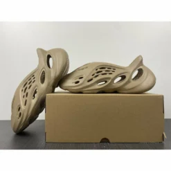 Hypeyourbeast Adidas Yeezy Foam Runner 'Ochre' 17 Hypeyourbeast Adidas Yeezy Foam Runner 'Ochre'