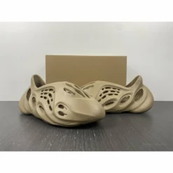 Hypeyourbeast Adidas Yeezy Foam Runner 'Ochre' 16 Hypeyourbeast Adidas Yeezy Foam Runner 'Ochre'