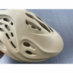 Hypeyourbeast Adidas Yeezy Foam Runner 'Ochre' 25 Hypeyourbeast Adidas Yeezy Foam Runner 'Ochre'