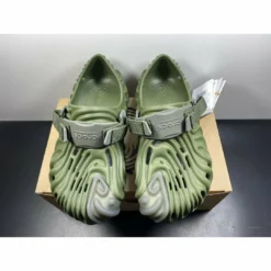 Hypeyourbeast Slides Crocs Pollex Clog By Salehe Bembury Menemsha Cucumber