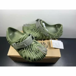 Hypeyourbeast Slides Crocs Pollex Clog By Salehe Bembury Menemsha Cucumber