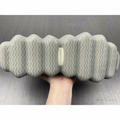 Hypeyourbeast Adidas Yeezy 400 'Coconut Grey'