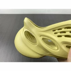 Hypeyourbeast Yeezy Foam Runner 'Yellow'
