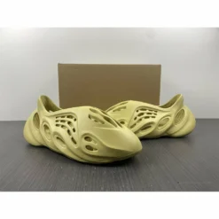 Hypeyourbeast Yeezy Foam Runner 'Yellow'