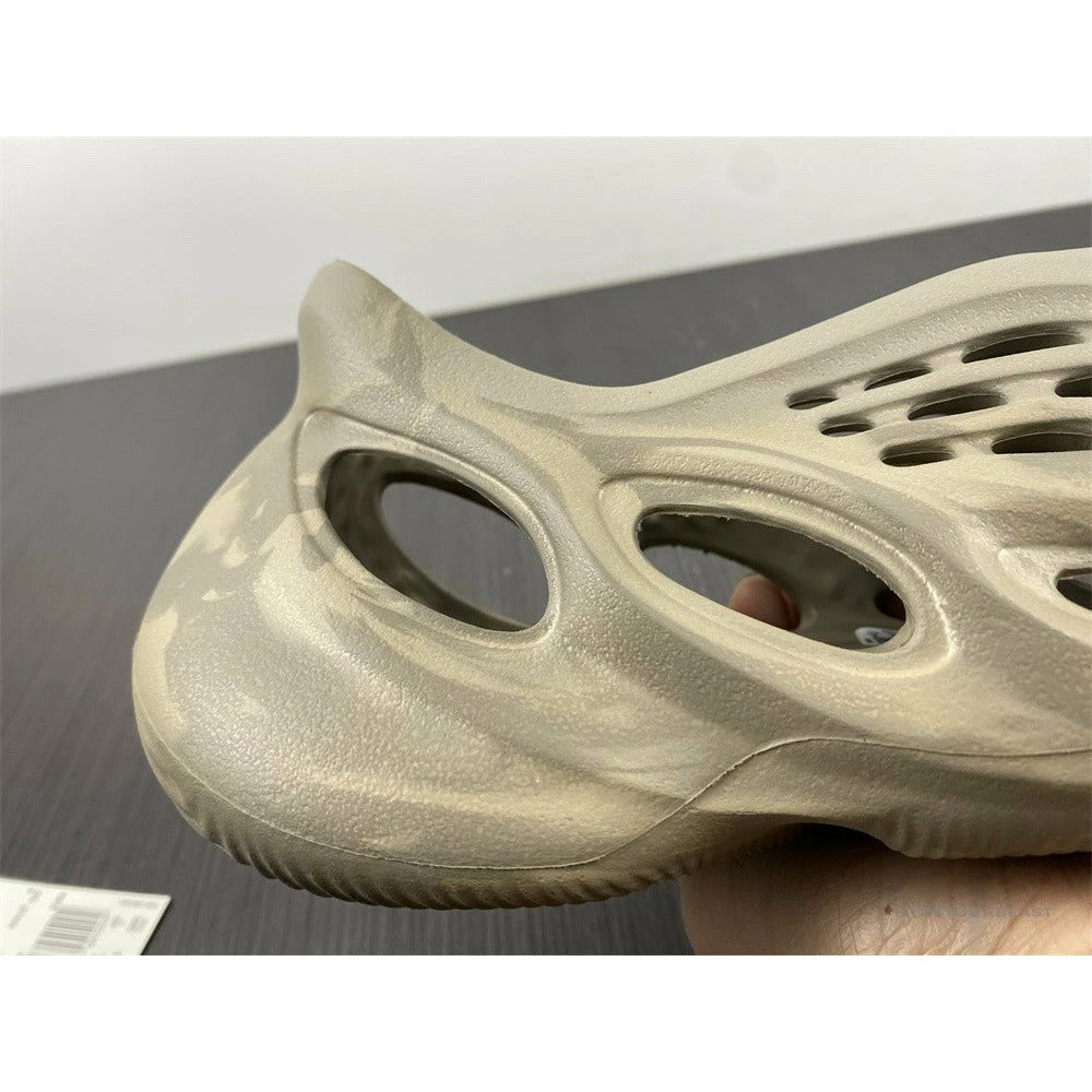 Hypeyourbeast Yeezy Foam Runner Beige 8 Hypeyourbeast Yeezy Foam Runner Beige