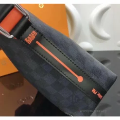 Hypeyourbeast DAMIER COBALT RACE DISCOVERY MESSENGER PM