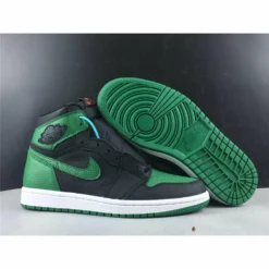 Hypeyourbeast Air Jordan 1 Retro High OG "Pine Green"