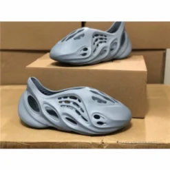 Hypeyourbeast Yeezy Foam Runner Grey