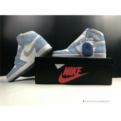 Hypeyourbeast Air Jordan 1 High 'Hyper Royal' 29 Hypeyourbeast Air Jordan 1 High 'Hyper Royal'