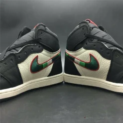 Hypeyourbeast Air Jordan 1 Retro High Sports Illustrated (A Star Is Born)