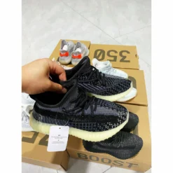 HypeYourBeast Adidas Yeezy Boost 350 V2 'Carbon' (Infant)
